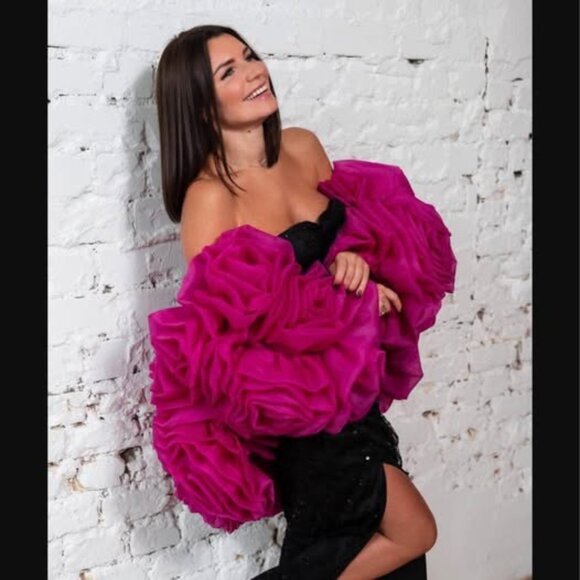 3D Floral Organza Bridal / Event Cape - Picture 2 of 9